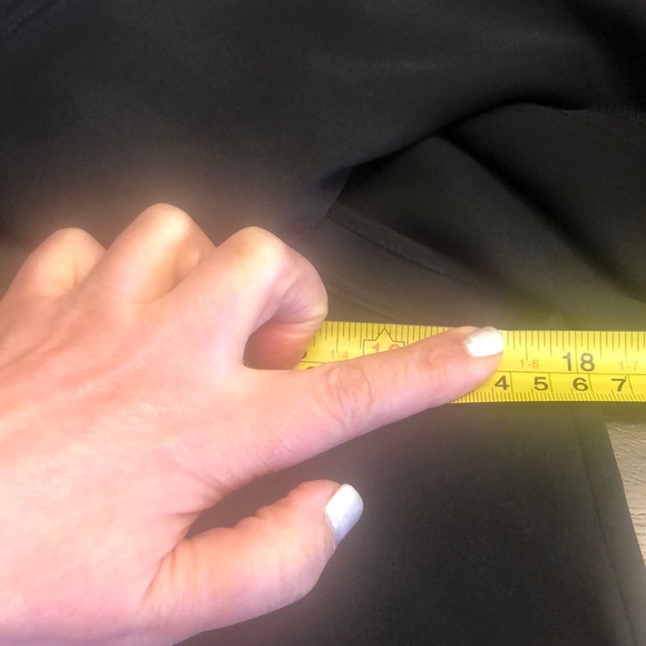 LIKE NEW SANDRO FERRONE TOP - Picture 4 of 5